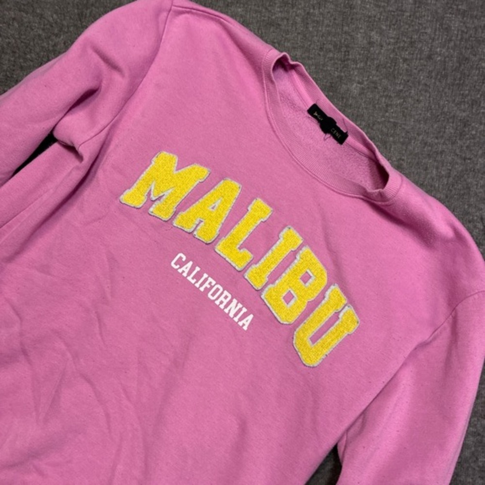 Social Scene Malibu Sweatshirt Women Medium Pink‎ Malibu California Graphic